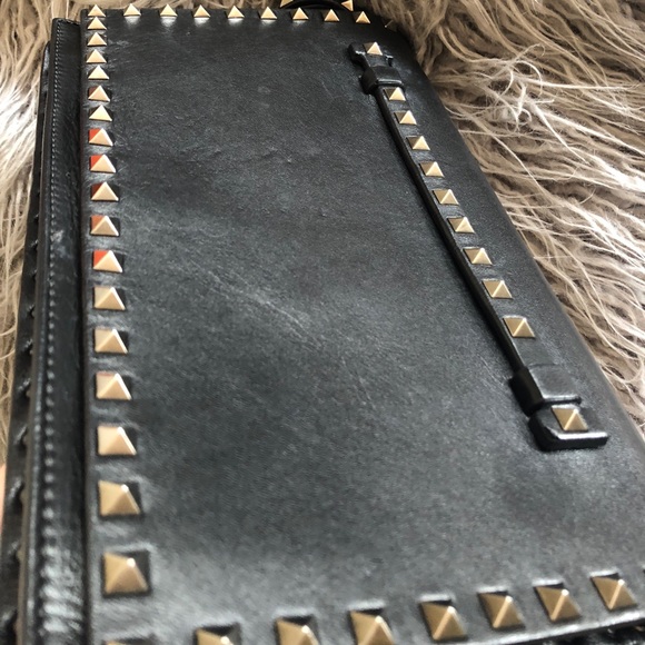 Valentino Rockstud Clutch - Picture 4 of 8